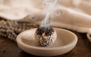 Bombes de charbon de bois à sauge blanche | Palo Santo | Cannelle | Sauge | Roses | Encens | Lavande | Orange