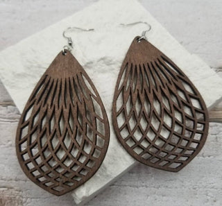 Pendientes geométricos boho de resina y madera | Joyería | Joyería de madera| Resina |